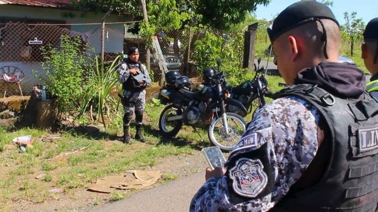 La Policía Nacional mantiene operativos para dar con el paradero de otros involucrados en el crimen