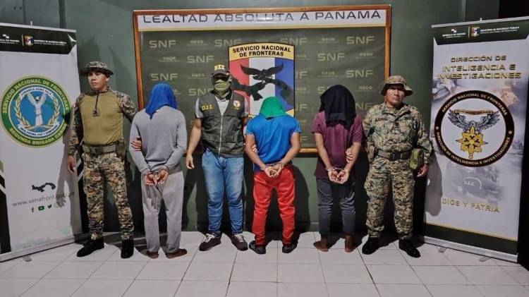 Le confiscan $90 mil a tres sujetos en costas de la frontera con Colombia