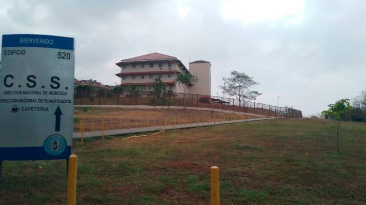 Edificio administrativo de la Caja de Seguro Social en Clayton.