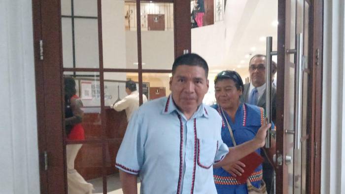 Las autoridades judiciales accedieron a modificar la medida para que tenga un ingreso familiar