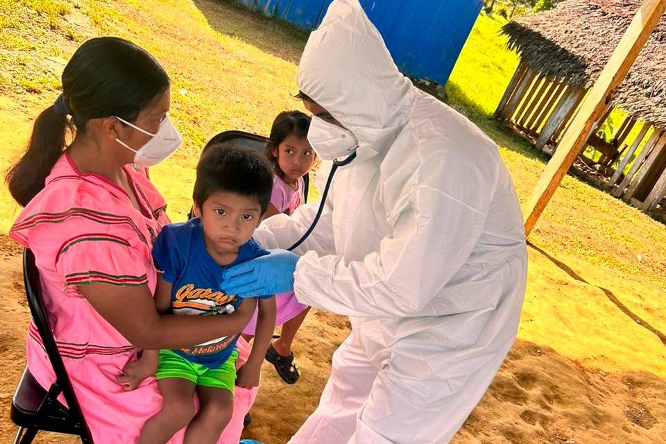 Pacientes son atendidos por el brote.