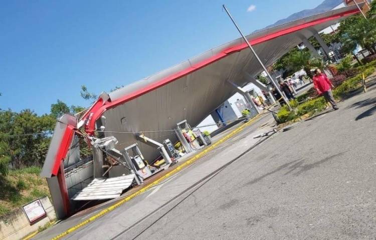 Emergencia en el metrocable de Medellín: una cabina se desprende y causa una víctima fatal