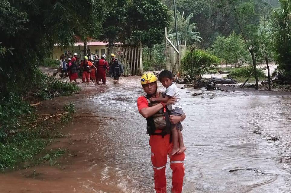 Lluvias intensas en Chiriquí: Piden evacuar Bajo Boquete