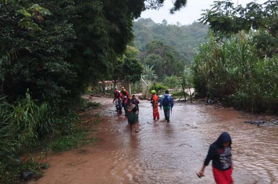 Lluvias intensas en Chiriquí: Piden evacuar Bajo Boquete