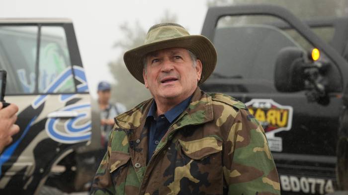 El ministro de Ambiente, Juan Carlos Navarro, informó que cada multa tendrá un valor de 9,000 dólares