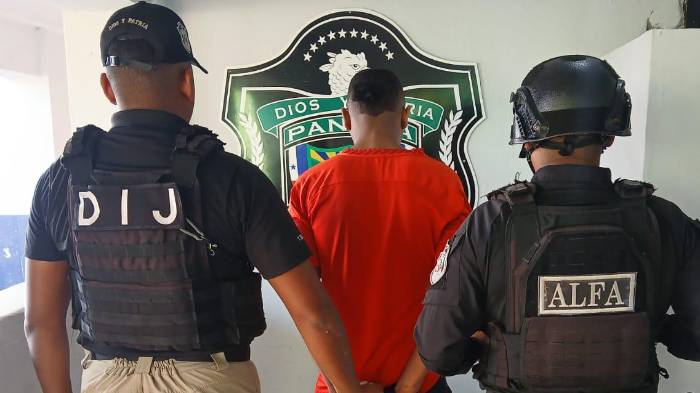 Los dos aprehendidos fueron trasladados de inmediato para los trámites correspondientes