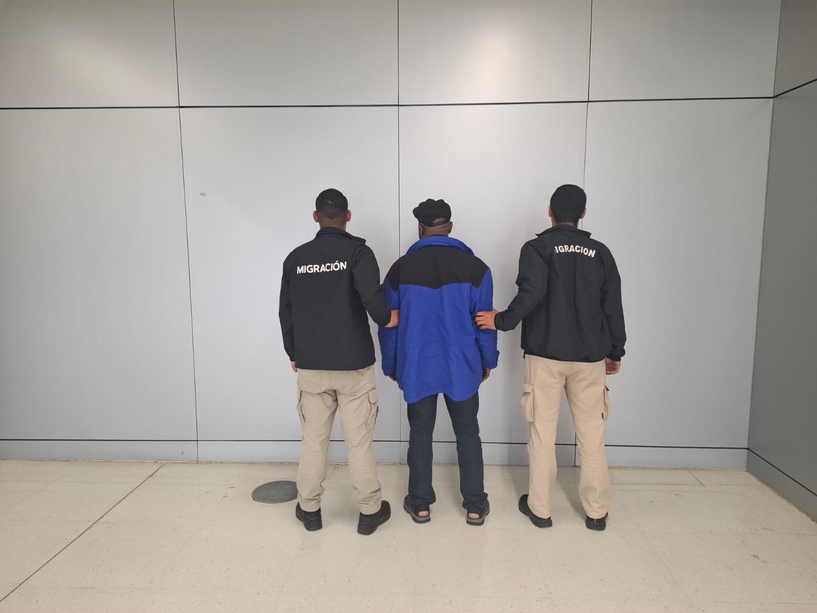 Endurecen controles en Tocumen: retornan a pasajeros por visa fraudulenta y vínculos criminales